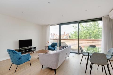 2 bedroom apartment to rent, Finchley Road, Hampstead, London, NW3