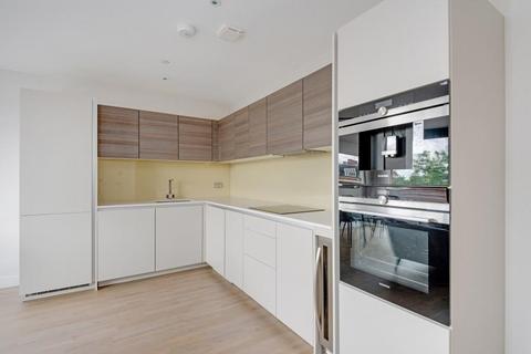 2 bedroom apartment to rent, Finchley Road, Hampstead, London, NW3