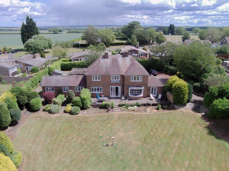The Avenue, BurtonUponStather 5 bed detached house £440,000