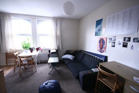 1 bedroom flat to rent, Chatsworth Road, Hackney