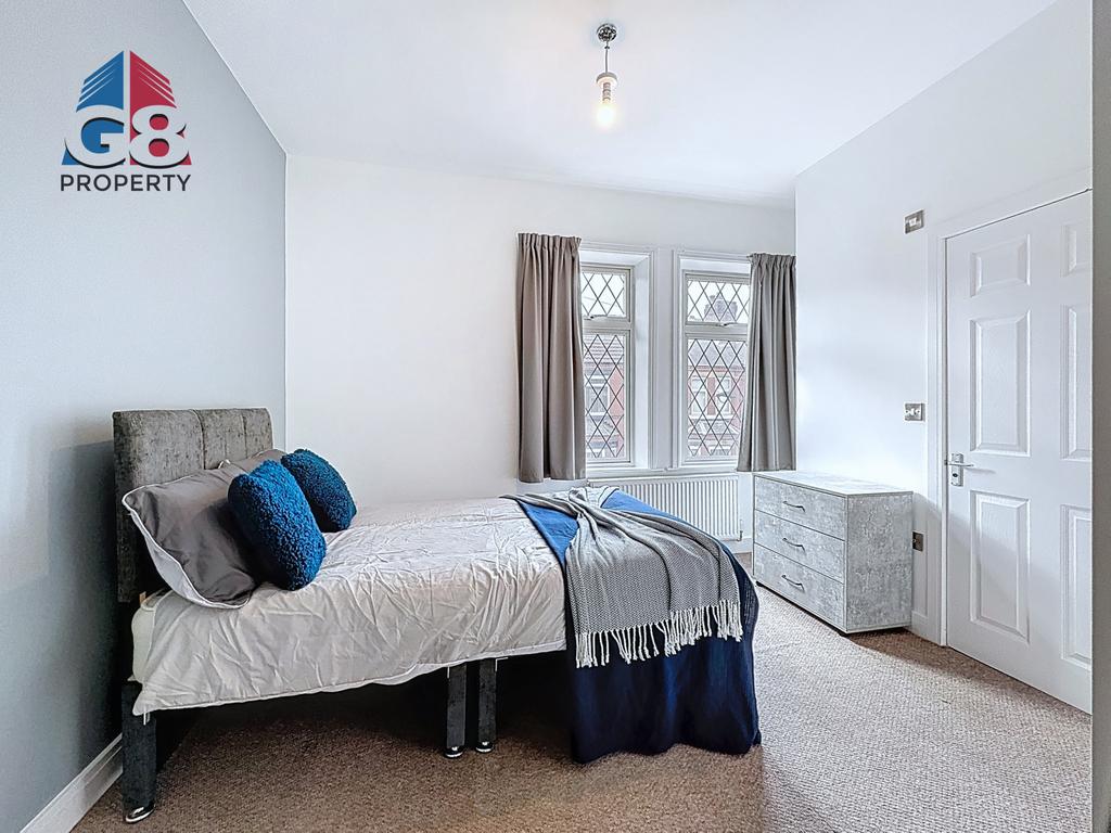 5 Bed HMO - Earlesmere Avenue, Doncaster