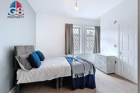 undefined, Earlsmere Avenue, Doncaster, Balby, DN4
