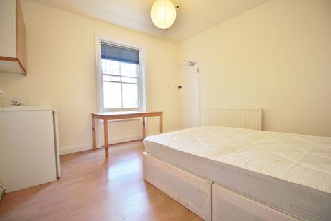 House share to rent, Barrington Road, Crouch End N8