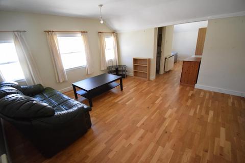 Studio to rent, Cathedral Road, Cardiff