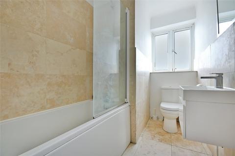 Studio to rent, Hall Road, St. Johns Wood, London, NW8