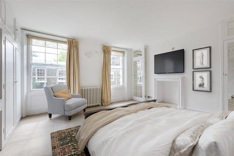 3 bedroom end of terrace house to rent, Alexander Place, South Kensington, London