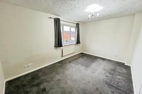 3 bedroom semi-detached house to rent, Chedworth Drive, Baguley, Manchester, M23