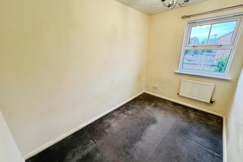 3 bedroom semi-detached house to rent, Chedworth Drive, Baguley, Manchester, M23