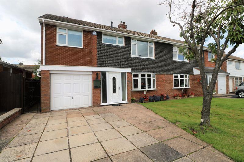 Meadow Road, Aldridge 4 bed semidetached house £310,000