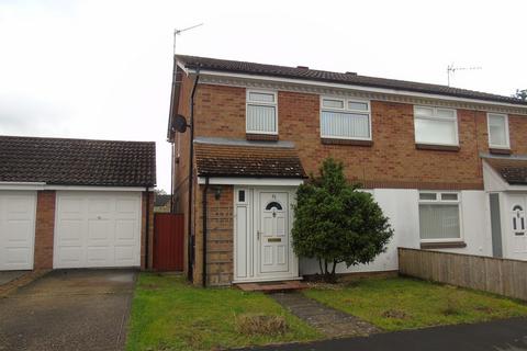 3 bedroom semi-detached house to rent, Burch Close, King's Lynn