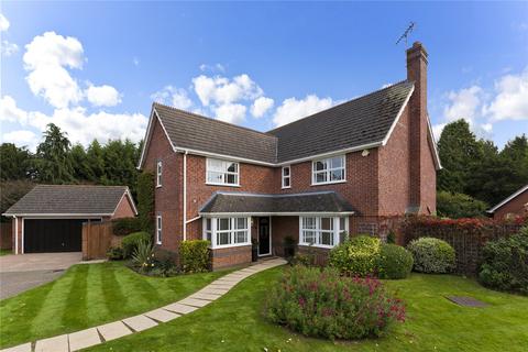 5 bedroom detached house to rent, St. Andrews Gardens, Cobham, Surrey, KT11