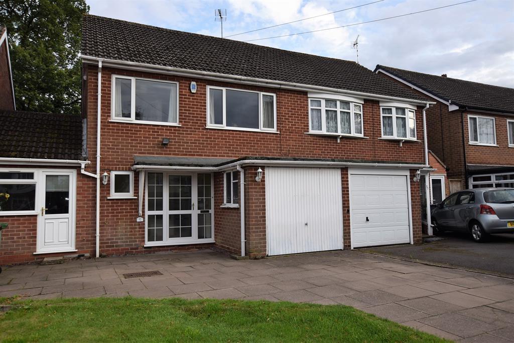Aylesbury Road, Hockley Heath, Solihull, B94 6PJ 3 bed semidetached house £367,500