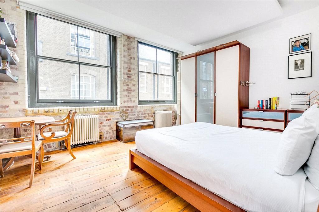 Apartment in London - More