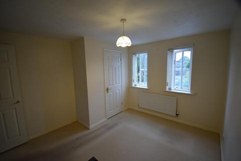 2 bedroom house to rent, Kember Close, St Mellons, Cardiff