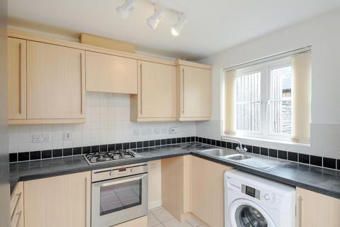 3 bedroom end of terrace house to rent, Blackthorn Green,  Carterton,  OX18