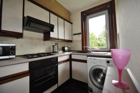 2 bedroom flat to rent, Moat Drive, Slateford, Edinburgh, EH14