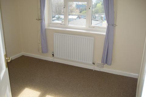 3 bedroom end of terrace house to rent, Fielding Road, Yeovil BA21