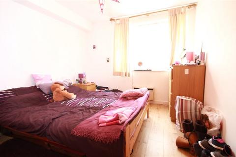 undefined, Harriers Close, Ealing, W5