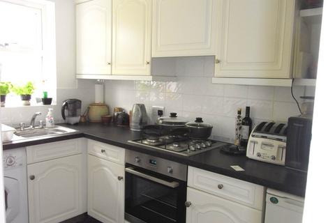 2 bedroom house to rent, Lansdowne Gardens, Spencers Wood