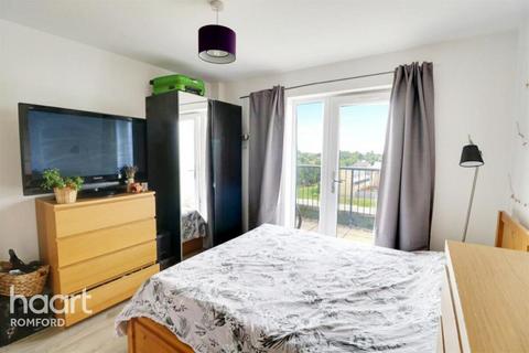 1 bedroom apartment to rent, Maxwell Road, Romford