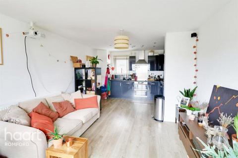 1 bedroom apartment to rent, Maxwell Road, Romford