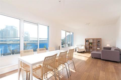 2 bedroom penthouse to rent, Premiere Place, E14