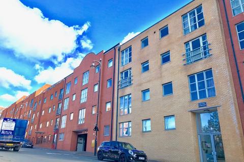 2 bedroom apartment to rent, Hallmark, Newhall Hill