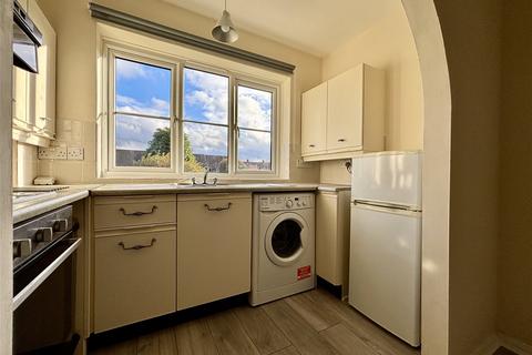1 bedroom flat to rent, Albury Place, Albury Road, Merstham, Surrey, RH1