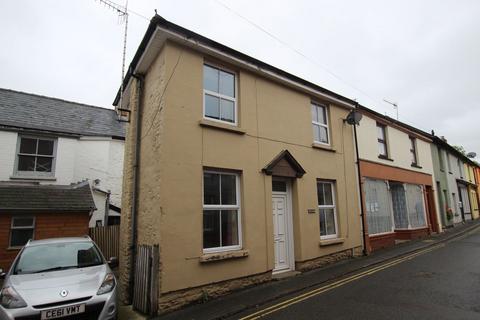 2 bedroom end of terrace house to rent, Bell Street, Talgarth, Brecon, LD3