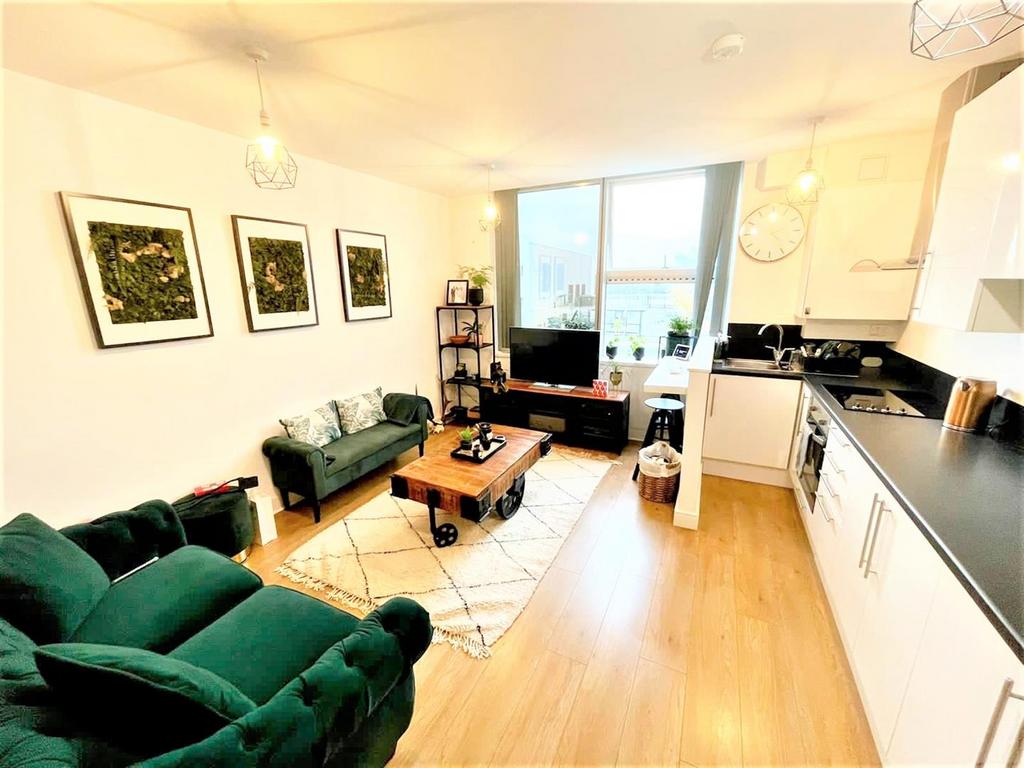 113 fch living room.JPG