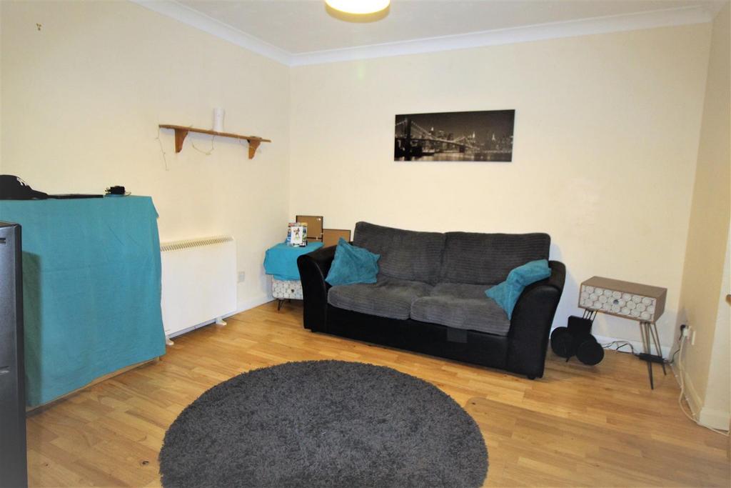 Lounge2.jpg