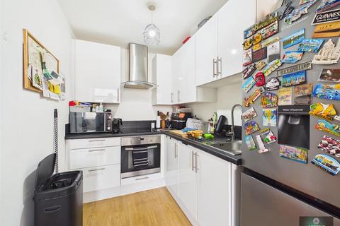 1 bedroom flat to rent, First Choice House, London Road, Lowfield Heath RH10