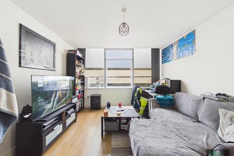 1 bedroom flat to rent, First Choice House, London Road, Lowfield Heath RH10