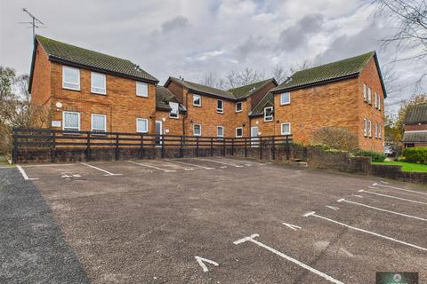 undefined, Hillingdale, Tollgate Hill RH11