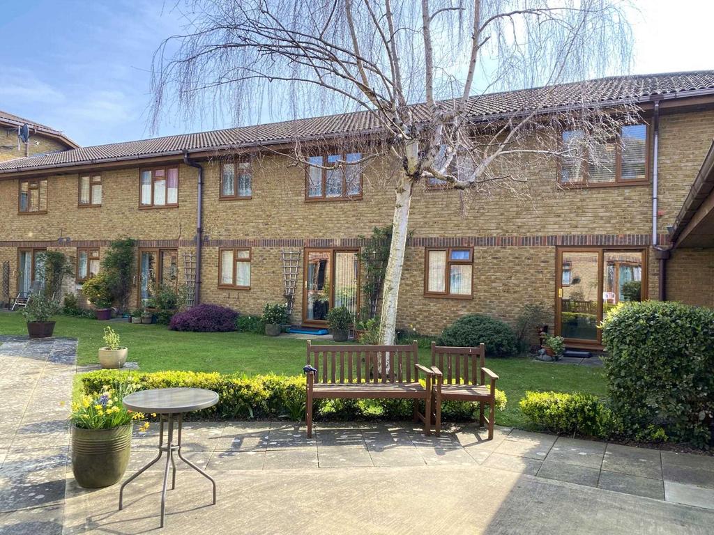 Allington Court, Billericay CM11 1 bed retirement property for sale £