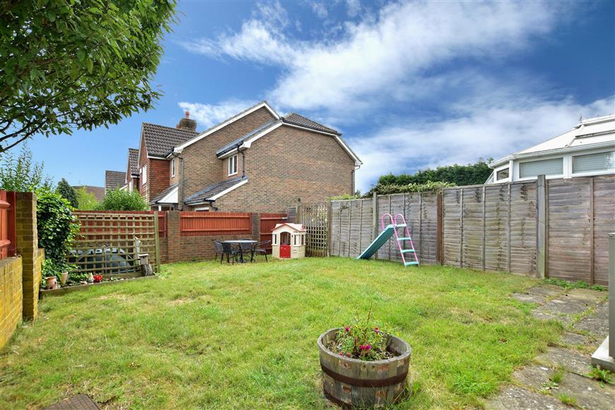 The Marches, Kingsfold, Horsham, West Sussex 3 bed semidetached house