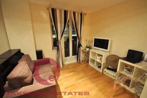 Studio to rent, Euston Road, Euston, London NW1