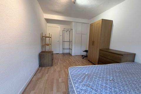 1 bedroom flat to rent, Old Lansdowne Road, Manchester