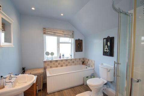 2 bedroom terraced house for sale, Victoria Road, Chichester