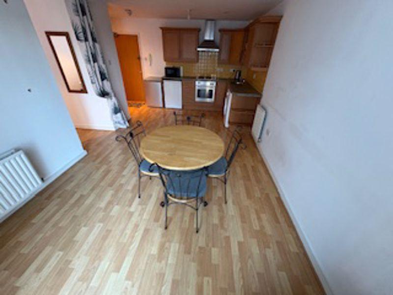 Lounge Kitchen