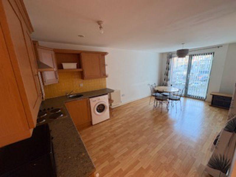 Lounge Kitchen