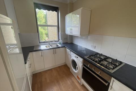 2 bedroom apartment to rent, Barnmead Road, Beckenham