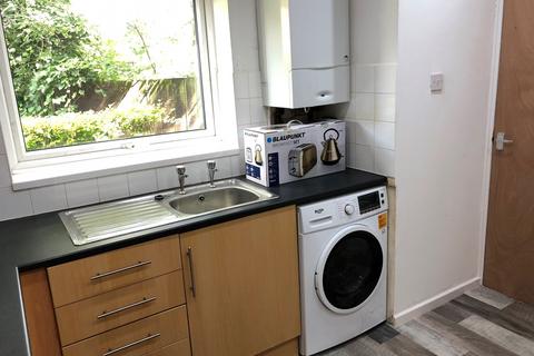 1 bedroom in a house share to rent, Dunsheath, Hollinswood, Telford, Shropshire, TF3