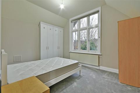 3 bedroom flat to rent, Willesden Lane, Willesden Green, NW2