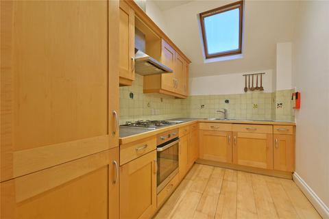3 bedroom flat to rent, Willesden Lane, Willesden Green, NW2