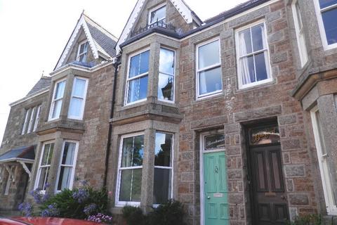 5 bedroom terraced house to rent, Penzance TR18