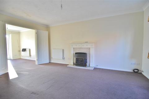 4 bedroom detached house to rent, Arrowsmith Drive, Stonehouse, Gloucestershire, GL10