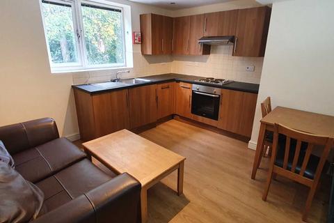 2 bedroom flat to rent, Colum Road, Cardiff