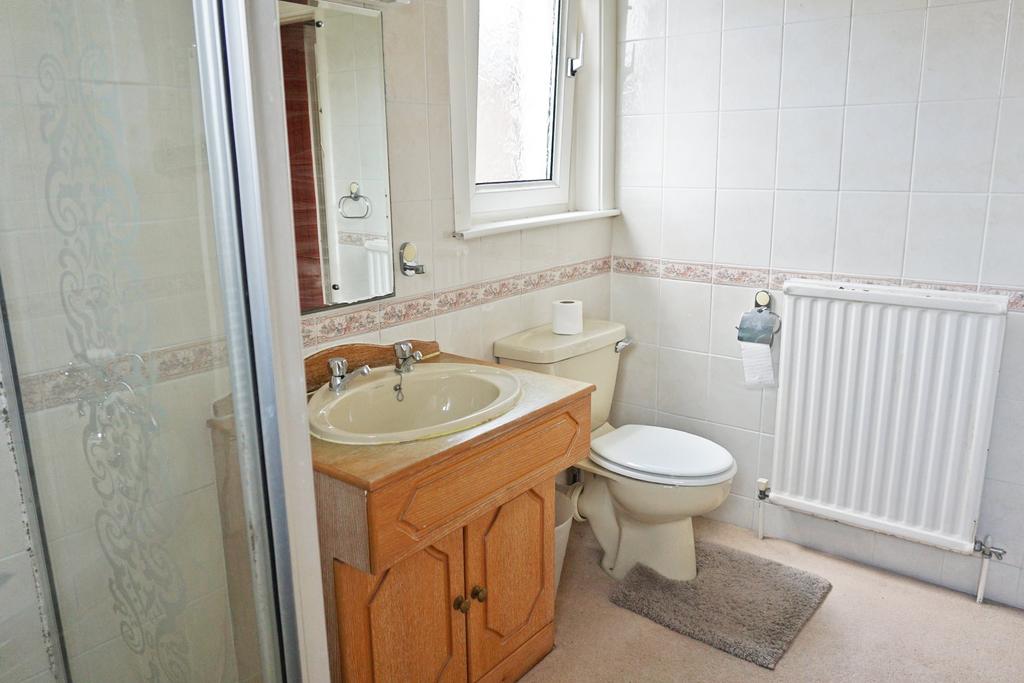 House1 Bathroom b