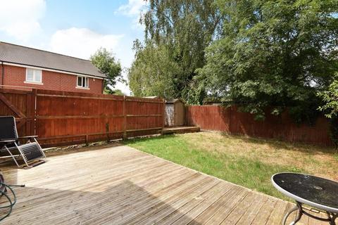 3 bedroom semi-detached house to rent, Milton Place,  Buckinghamshire,  HP13